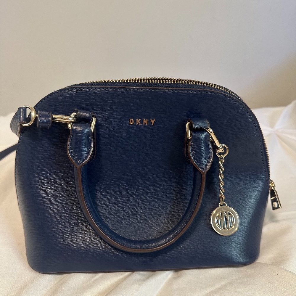 Dkny Bryant Dome Crossbody - Navy Blue
